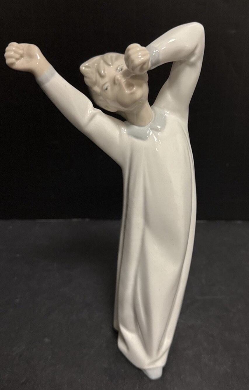 Lladro Yawning Boy Awakening Porcelain Figurine Retired Spain 1970’s